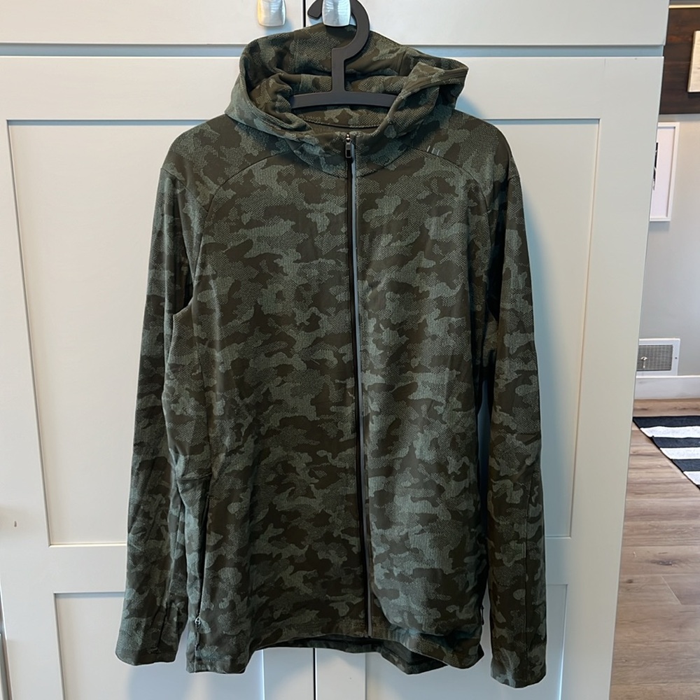 Lululemon Men’s Surge Camo Jacket